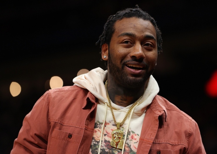 乐鱼-致敬肯塔基传奇！唐斯祝贺沃尔：享受退役时光兄弟💪